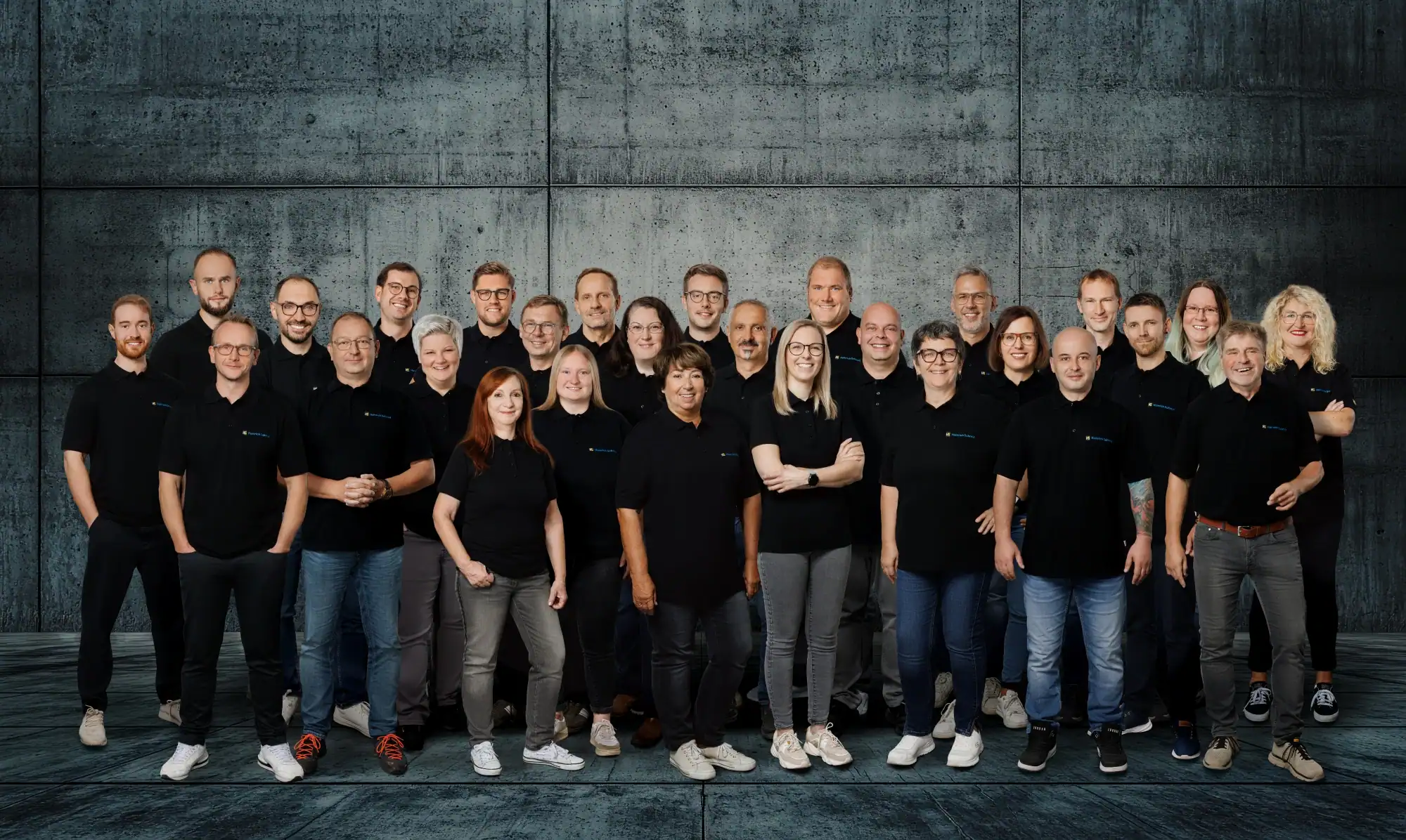 Team der Heinrich‑Schmid‑Wasserschadenhilfe in Offenburg steht bereit zur Leckageortung und Wasserschadensanierung im Ortenaukreis